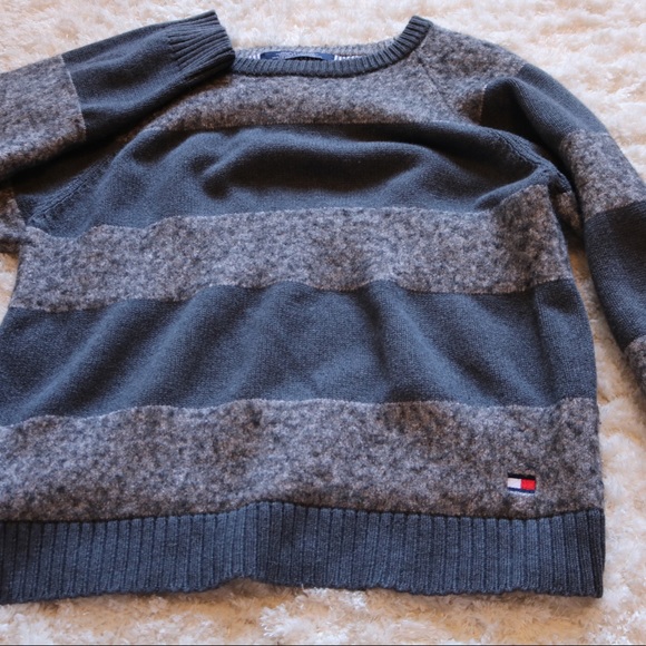Tommy Hilfiger Sweaters - Tommy Hilfiger striped sweater